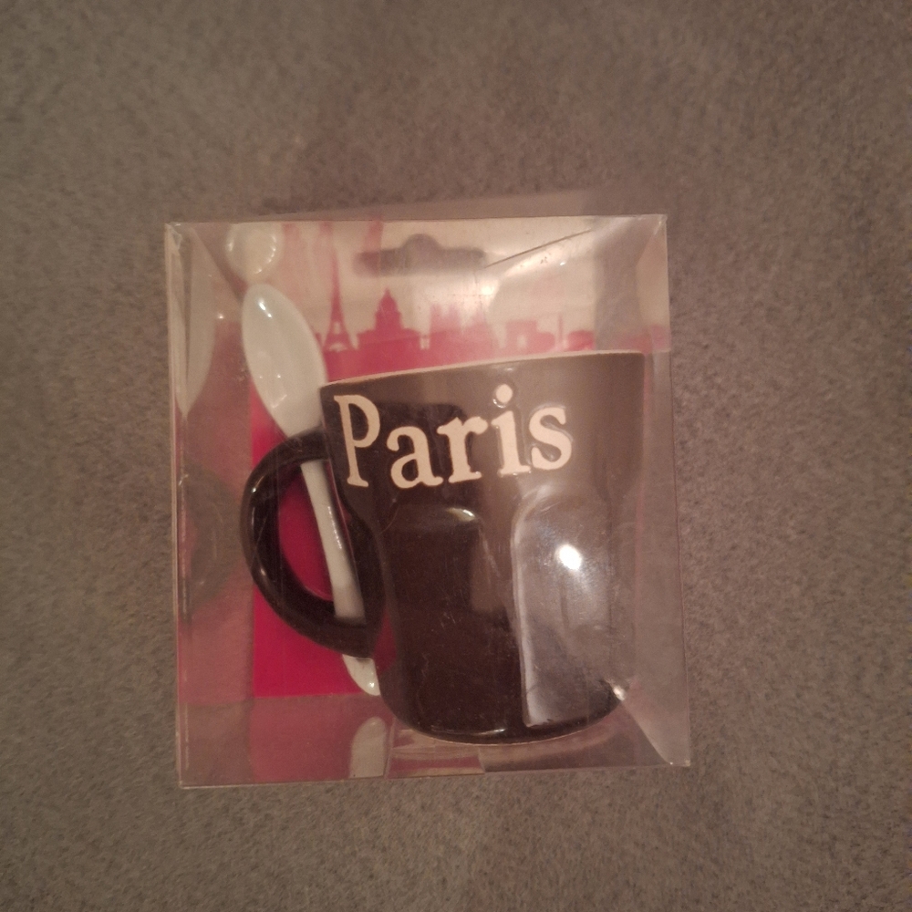 Black Paris expresso Mug with Spoon. new other